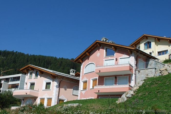Nelielā pilsētiņa St. Morica pelnīti tiek dēvēta par miljardieru ciematu. www.myswitzerland.com 87598