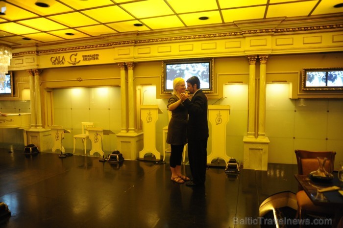 Ekskursija uz Tango vakaru, kur bija iespēja iemācīties tango, lai gan mūsu Anita jau prata tango pirms tam - www.traveltime.lv Ekskursija uz Tango vakaru, kur bija iespēja iemācīties tango, lai gan mūsu Anita jau prata tango pirms tam - www.traveltime.lv 89361