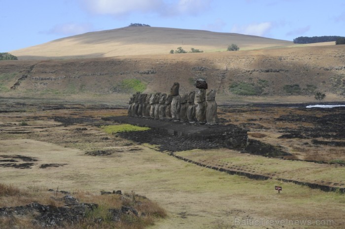 Ahu Tongariki ir vieta, kur 1985. gadā Čīles valdība pārcēla 15 Moai no dažādām vietām uz salas un sakārtoja vienā rindā. Šī ir visvairāk fotografētā Ahu Tongariki ir vieta, kur 1985. gadā Čīles valdība pārcēla 15 Moai no dažādām vietām uz salas un sakārtoja vienā rindā. Šī ir visvairāk fotografētā 89440