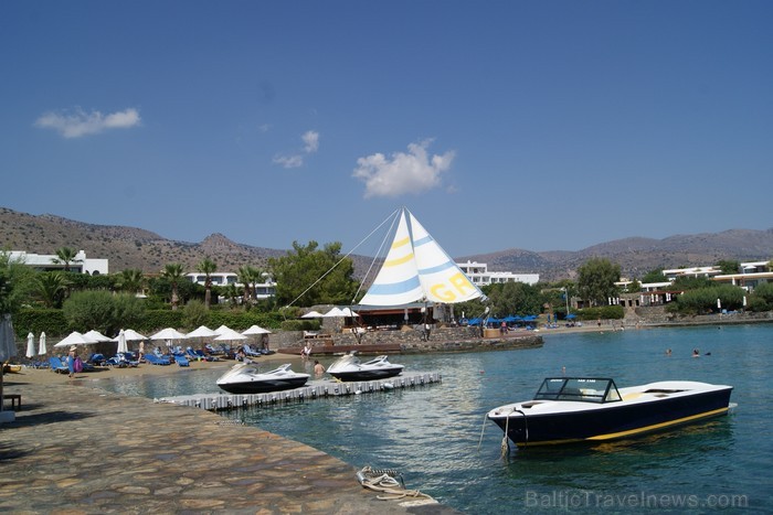 Krētas greznais kūrorts Elunda piedāvā dažādas atrakcijas uz ūdens gan ģimenēm ar bērniem, gan adrenalīna cienītājiem www.visitgreece.gr Krētas greznais kūrorts Elunda piedāvā dažādas atrakcijas uz ūdens gan ģimenēm ar bērniem, gan adrenalīna cienītājiem www.visitgreece.gr 91031