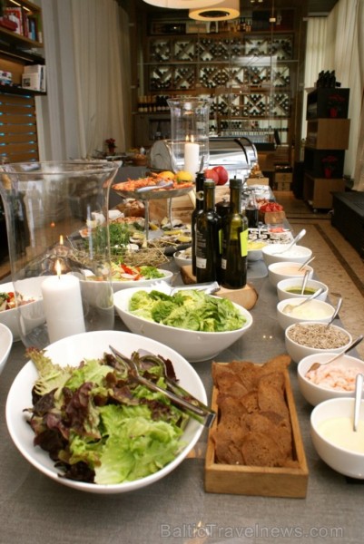 Restorāns Bibliotēka No1 (Tērbatas ielā 2, Rīga) aicina uz vēlajam brokastīm jeb brunch svētdienās no pulksten 11:00 līdz 16:00. Foto: www.restoransbi Restorāns Bibliotēka No1 (Tērbatas ielā 2, Rīga) aicina uz vēlajam brokastīm jeb brunch svētdienās no pulksten 11:00 līdz 16:00. Foto: www.restoransbi 91716