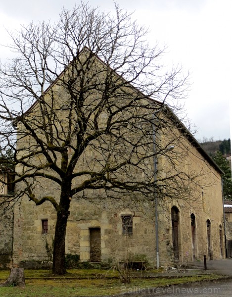Klosteris Chartreuse St Sauveur ir neaizmirstams 15.gadsimta arhitektūras un vēstures piemineklis. Tas atrodas pilsētā Villefranche-de-Rouergue un ir Klosteris Chartreuse St Sauveur ir neaizmirstams 15.gadsimta arhitektūras un vēstures piemineklis. Tas atrodas pilsētā Villefranche-de-Rouergue un ir 91915