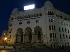 Pilsētas centrālajā laukumā atrodas mauru stilā celtā galvenā pasta ēka 31