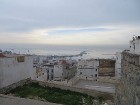 Skats uz jūras piekrasti un molu 49