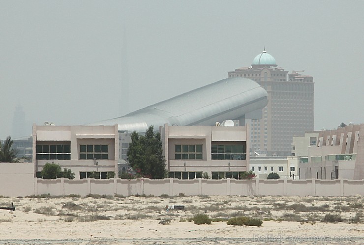 Ski Dubai komplekss ir pamanāms jau no liela attāluma - www.skidubai.com 95126