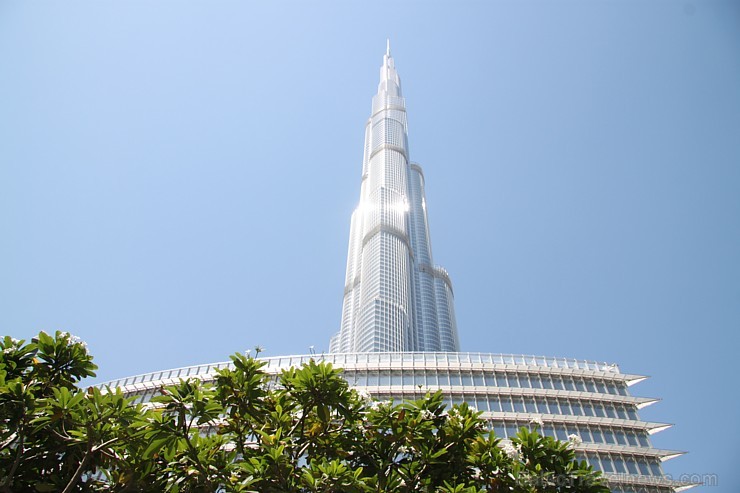Travelnews.lv apmeklē pasaules augstāko celtni - Burj Khalifa (828 metri). Foto sponsors: www.goadventure.lv Travelnews.lv apmeklē pasaules augstāko celtni - Burj Khalifa (828 metri). Foto sponsors: www.goadventure.lv 95219