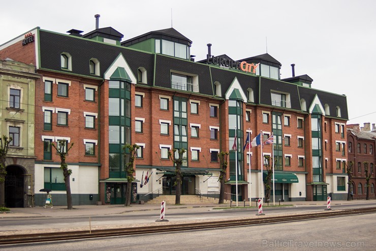 Četrzvaigžņu viesnīca EUROPA CITY AMRITA atrodas pašā Liepājas centrā, Tirdzniecības kanāla krastā, tikai 15 minūšu gājiena attālumā no balto smilšu p Četrzvaigžņu viesnīca EUROPA CITY AMRITA atrodas pašā Liepājas centrā, Tirdzniecības kanāla krastā, tikai 15 minūšu gājiena attālumā no balto smilšu p 95736