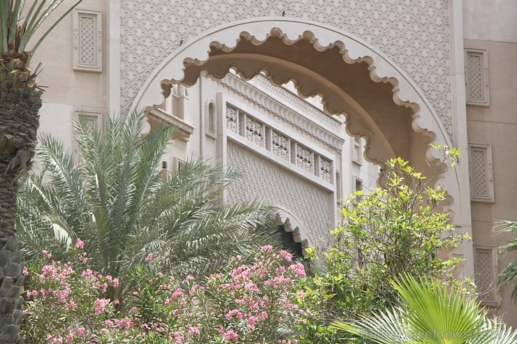 Travelnews.lv apmeklē greznu viesnīcu kompleksu Dubaijā - «Madinat Jumeirah Resort». Foto sponsors: www.GoAdventure.lv Travelnews.lv apmeklē greznu viesnīcu kompleksu Dubaijā - «Madinat Jumeirah Resort». Foto sponsors: www.GoAdventure.lv 96161
