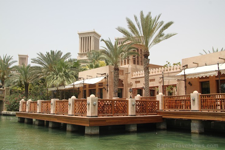 Travelnews.lv apmeklē greznu viesnīcu kompleksu Dubaijā - «Madinat Jumeirah Resort». Foto sponsors: www.GoAdventure.lv Travelnews.lv apmeklē greznu viesnīcu kompleksu Dubaijā - «Madinat Jumeirah Resort». Foto sponsors: www.GoAdventure.lv 96187