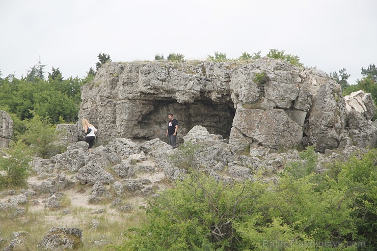 Travelnews.lv apmeklē noslēpumaino akmeņu mežu «Probiti Kamni» Bulgārijā. Foto sponsors - www.goadventure.lv Travelnews.lv apmeklē noslēpumaino akmeņu mežu «Probiti Kamni» Bulgārijā. Foto sponsors - www.goadventure.lv 96353