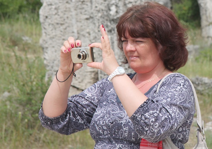 Travelnews.lv apmeklē noslēpumaino akmeņu mežu «Probiti Kamni» Bulgārijā. Foto sponsors - www.goadventure.lv Travelnews.lv apmeklē noslēpumaino akmeņu mežu «Probiti Kamni» Bulgārijā. Foto sponsors - www.goadventure.lv 96375