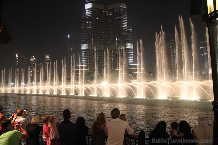 Travelnews.lv apmeklē Dubaijas muzikālās un pasaulē visaugstākās strūklakas. Foto sponsors: www.GoAdventure.lv Travelnews.lv apmeklē Dubaijas muzikālās un pasaulē visaugstākās strūklakas. Foto sponsors: www.GoAdventure.lv 96519