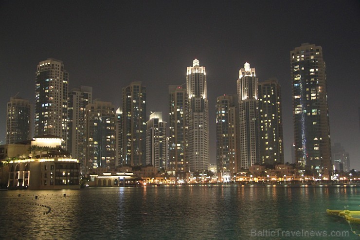Travelnews.lv apmeklē Dubaijas muzikālās un pasaulē visaugstākās strūklakas. Foto sponsors: www.GoAdventure.lv Travelnews.lv apmeklē Dubaijas muzikālās un pasaulē visaugstākās strūklakas. Foto sponsors: www.GoAdventure.lv 96520