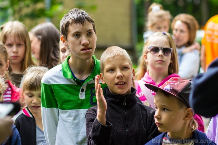 Kampaņas Pieslēdz Galvu! galvenais mērķis ir atgādināt jauniešiem un viņu vecākiem par piesardzību un drošību atpūtas laikā Kampaņas Pieslēdz Galvu! galvenais mērķis ir atgādināt jauniešiem un viņu vecākiem par piesardzību un drošību atpūtas laikā 97069