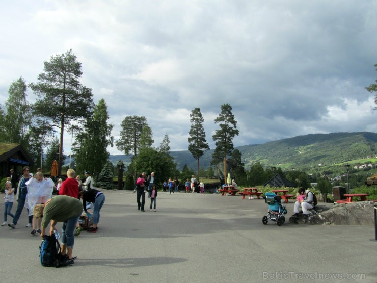 Hunderfosenes atrakciju parks piedāvā vairāk nekā 50 dažādas atrakcijas. 97782