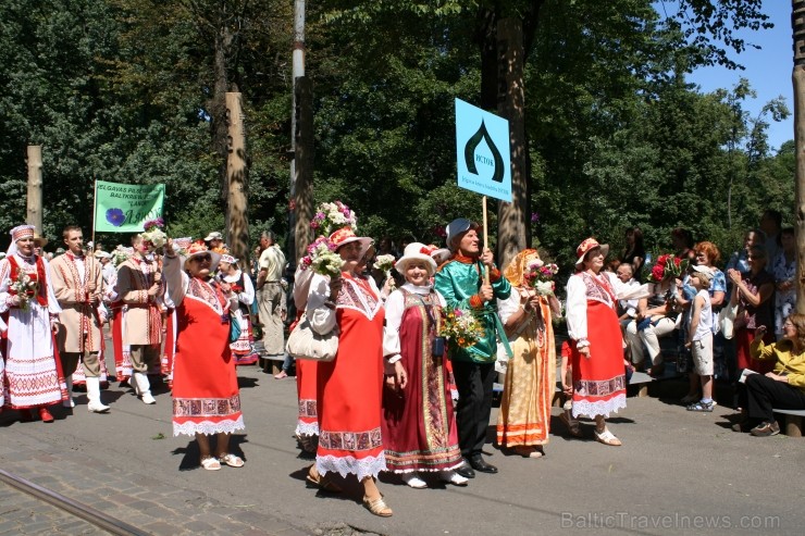XXV Vispārējo latviešu Dziesmu un XV Deju svētku gājiens - bildēs meklē sevi vai savu kolektīvu. XXV Vispārējo latviešu Dziesmu un XV Deju svētku gājiens - bildēs meklē sevi vai savu kolektīvu. 99353