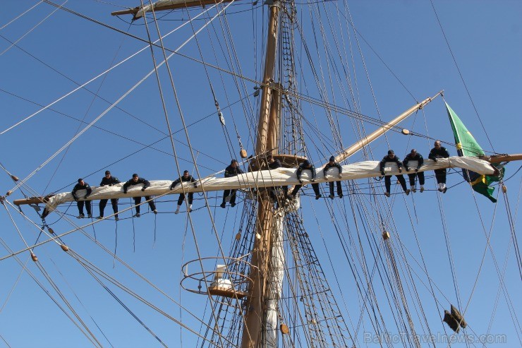 Starptautiskās burukuģu un jahtu regates The Tall Ships Races 2013 dalībnieki pirms došanās uz Rīgu ieradās Ventspilī, kur tos varēja apskatīt Ostas i 101318