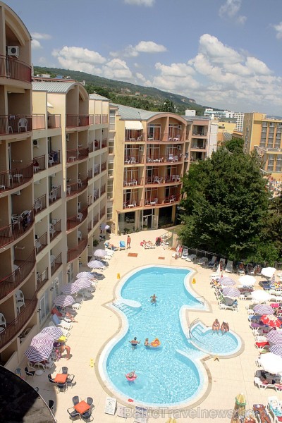 Zelta smiltis ir pats aktraktīvākais šīs Melnās Jūras piekrastes daļas kūrorts. Foto sponsors: www.novatours.lv Zelta smiltis ir pats aktraktīvākais šīs Melnās Jūras piekrastes daļas kūrorts. Foto sponsors: www.novatours.lv 102843