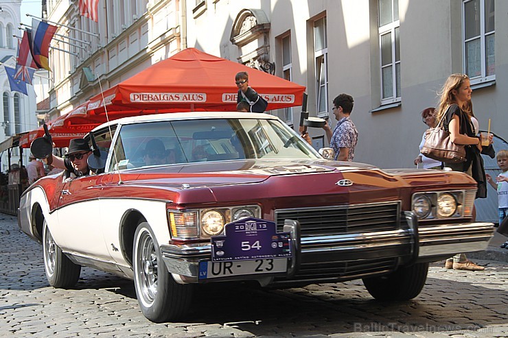 17.08.2013 Rīgas svētku ietvaros norisinājās gada lielākais seno spēkratu salidojums «Rīga Retro 2013». Foto sponsors: www.grandpalaceriga.com 17.08.2013 Rīgas svētku ietvaros norisinājās gada lielākais seno spēkratu salidojums «Rīga Retro 2013». Foto sponsors: www.grandpalaceriga.com 103462