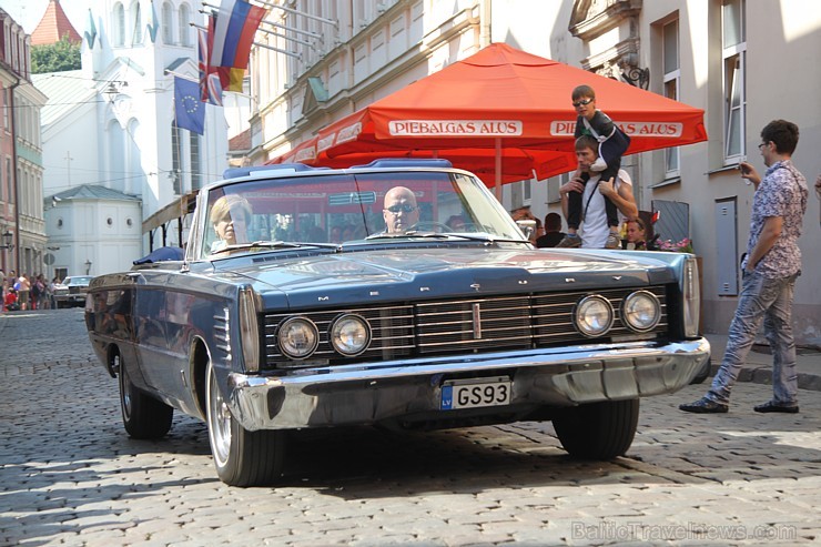 17.08.2013 Rīgas svētku ietvaros norisinājās gada lielākais seno spēkratu salidojums «Rīga Retro 2013». Foto sponsors: www.grandpalaceriga.com 17.08.2013 Rīgas svētku ietvaros norisinājās gada lielākais seno spēkratu salidojums «Rīga Retro 2013». Foto sponsors: www.grandpalaceriga.com 103463