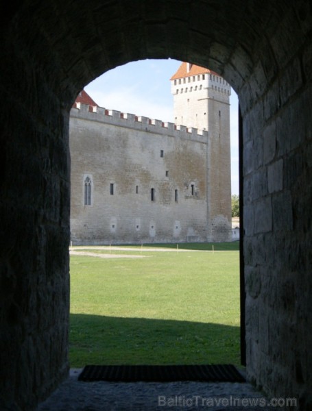 Kuresāres bīskapa cietoksnis, iespējams, ir vislabāk saglabājies viduslaiku cietoksnis Baltijas valstīs. Kuresāres bīskapa cietoksnis, iespējams, ir vislabāk saglabājies viduslaiku cietoksnis Baltijas valstīs. 103821