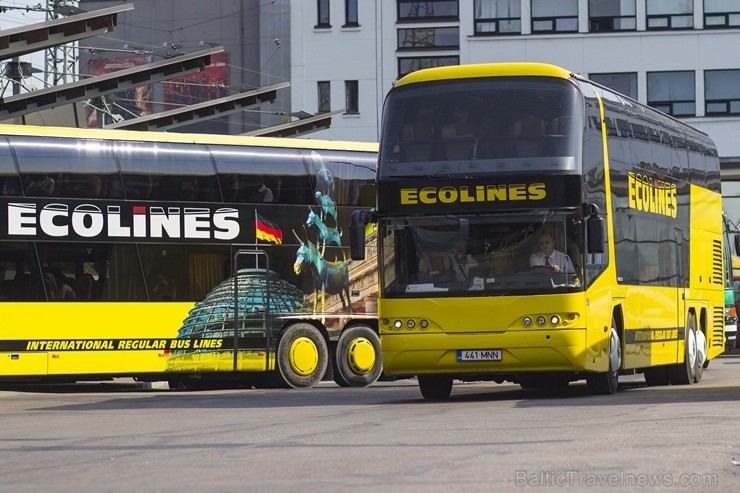 Ar Ecolines autobusiem ik dienas pasažieriem iespējams komfortabli ceļot starp 18 valstīm un gandrīz 200 pilsētām - www.ecolines.lv Ar Ecolines autobusiem ik dienas pasažieriem iespējams komfortabli ceļot starp 18 valstīm un gandrīz 200 pilsētām - www.ecolines.lv 104108