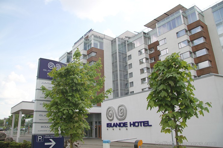 Pārdaugavas viesnīcas «Islande Hotel» (www.islandehotel.lv) jumta terase piedāvā burvīgu panorāmas skatu Pārdaugavas viesnīcas «Islande Hotel» (www.islandehotel.lv) jumta terase piedāvā burvīgu panorāmas skatu 104212