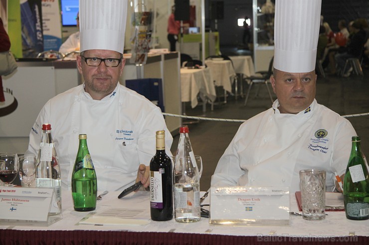 Pārtikas izstādes «Riga Food 2013» ietvaros norisinājās Latvijas pavārzeļļu konkurss. Vairāk informācijas - www.chef.lv Pārtikas izstādes «Riga Food 2013» ietvaros norisinājās Latvijas pavārzeļļu konkurss. Vairāk informācijas - www.chef.lv 104831