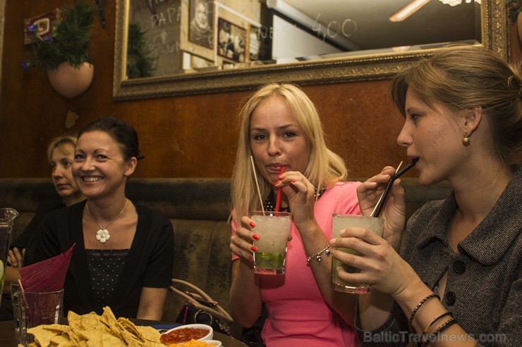 Cuba Cafe ir autentisks kokteiļbārs Vecrīgas sirdī ar vieglu, radošu gaisotni, eksotisku mūziku, izciliem kokteiļiem un draudzīgu personālu Cuba Cafe ir autentisks kokteiļbārs Vecrīgas sirdī ar vieglu, radošu gaisotni, eksotisku mūziku, izciliem kokteiļiem un draudzīgu personālu 106639