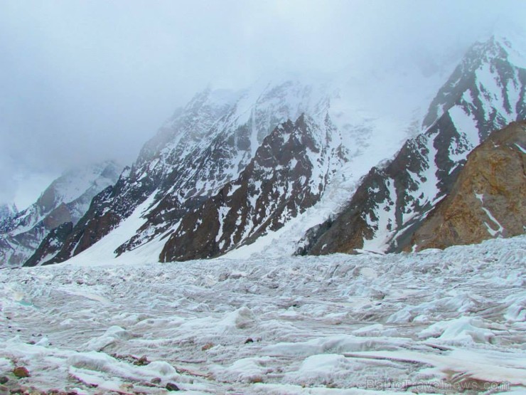 Godwin Austen ledājs pie Marble Peak 107104