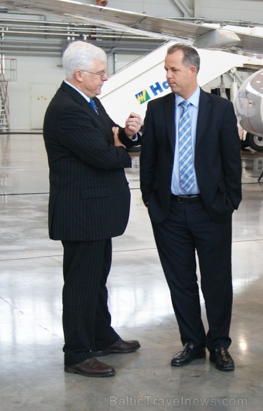 airBaltic izpilddirektors Martins Gauss (Martin Gauss) un Latvijas Olimpiskās komitejas prezidents Aldons Vrubļevskis airBaltic izpilddirektors Martins Gauss (Martin Gauss) un Latvijas Olimpiskās komitejas prezidents Aldons Vrubļevskis 108269