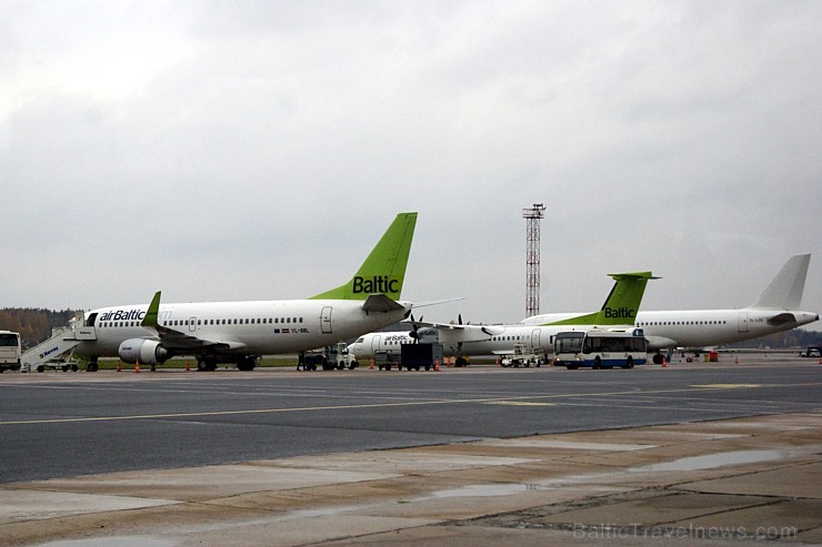 Latvijas nacionālā aviokompānija airBaltic 24.10.2013 svinīgi atklājusi savu īpašā dizaina Boeing 737 lidmašīnu, lai atzīmētu sadarbības uzsākšanu ar Latvijas nacionālā aviokompānija airBaltic 24.10.2013 svinīgi atklājusi savu īpašā dizaina Boeing 737 lidmašīnu, lai atzīmētu sadarbības uzsākšanu ar 108281