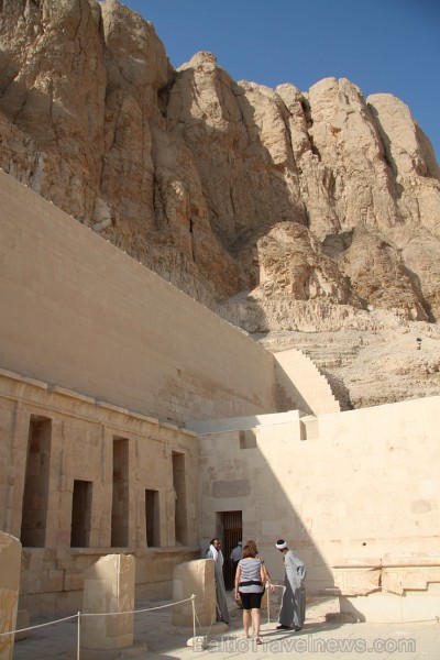 Travelnews.lv apmeklē valdnieces Hatšepsutas templi Luksorā. Vairāk informācijas par ceļojumiem uz Ēģipti - www.GoAdventure.lv Travelnews.lv apmeklē valdnieces Hatšepsutas templi Luksorā. Vairāk informācijas par ceļojumiem uz Ēģipti - www.GoAdventure.lv 109696