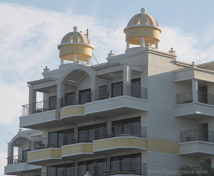Travelnews.lv dzīvo un iepazīst Hurgadas viesnīcu «SunrisE Holidays Resort». Vairāk informācijas par ceļojumiem uz Ēģipti - www.goadventure.lv 110649