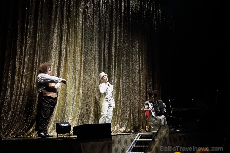 2013. gada decembrī populārā koncertiestudējuma Cabaret izrādes notiks koncertzālē Palladium. Foto: www.fotoatelje.lv 2013. gada decembrī populārā koncertiestudējuma Cabaret izrādes notiks koncertzālē Palladium. Foto: www.fotoatelje.lv 110738