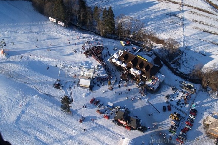 Bialka Tatrzanska kūrorts apvieno trīs slēpošanas centrus - Kotelnica, Kaniowka un Bania. Centri ir apvienojušies un piedāvā iegādāties apvienoto ieej Bialka Tatrzanska kūrorts apvieno trīs slēpošanas centrus - Kotelnica, Kaniowka un Bania. Centri ir apvienojušies un piedāvā iegādāties apvienoto ieej 113283
