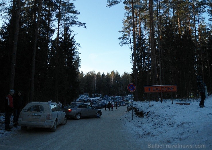 26.01.2014 Riekstukalna apmeklētājus sals nebiedēja. Par spīti lielajam aukstumam ziemas priekus baudīja gan mazi, gan lieli 26.01.2014 Riekstukalna apmeklētājus sals nebiedēja. Par spīti lielajam aukstumam ziemas priekus baudīja gan mazi, gan lieli 113335