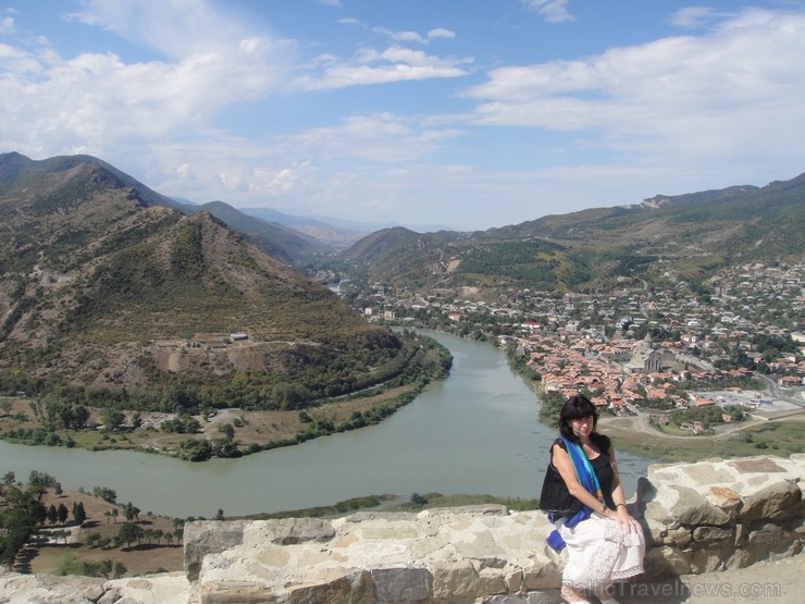Mtskheta- viena no vecākajām Gruzijas pilsētām, kas kādreiz bijusi arī Gruzijas galvaspilsēta. Pilsēta atrodas vietā, kur saplūst divas upes. Pilsētā Mtskheta- viena no vecākajām Gruzijas pilsētām, kas kādreiz bijusi arī Gruzijas galvaspilsēta. Pilsēta atrodas vietā, kur saplūst divas upes. Pilsētā 113565