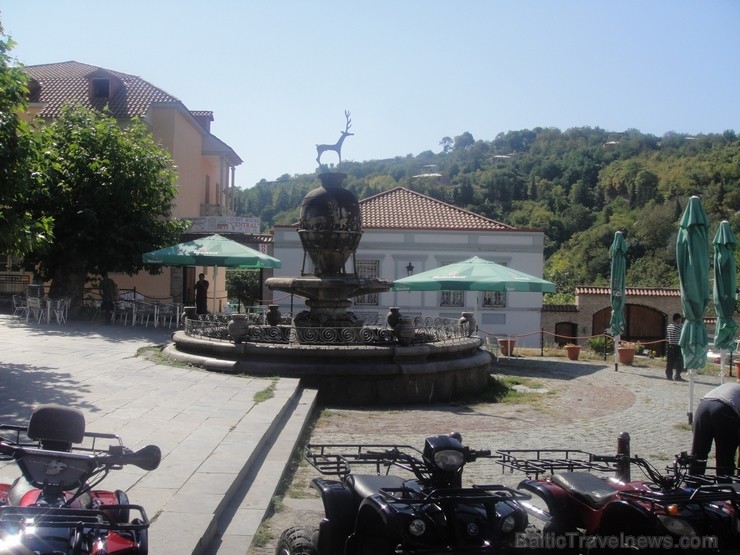 Sighnaghi- skaista, veca pilsēta, kuru ieskauj aizsargmūris. Vairāk informācijas par ceļojumu  www.remirotravel.lv 113591