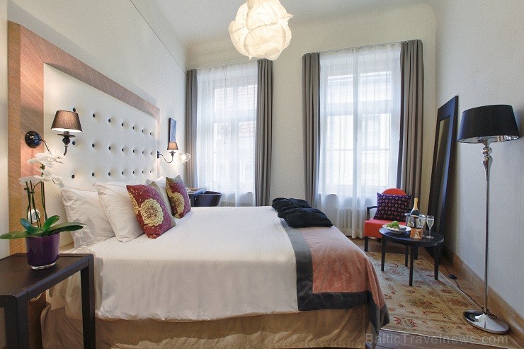 5* viesnīcā atrodas eleganti apartamenti, zivju restorāns Le Dome un miera oāze Dome SPA. Viesnīcā iespējams rīkot arī sanāksmes un pasākumus. Vairāk 5* viesnīcā atrodas eleganti apartamenti, zivju restorāns Le Dome un miera oāze Dome SPA. Viesnīcā iespējams rīkot arī sanāksmes un pasākumus. Vairāk 117366