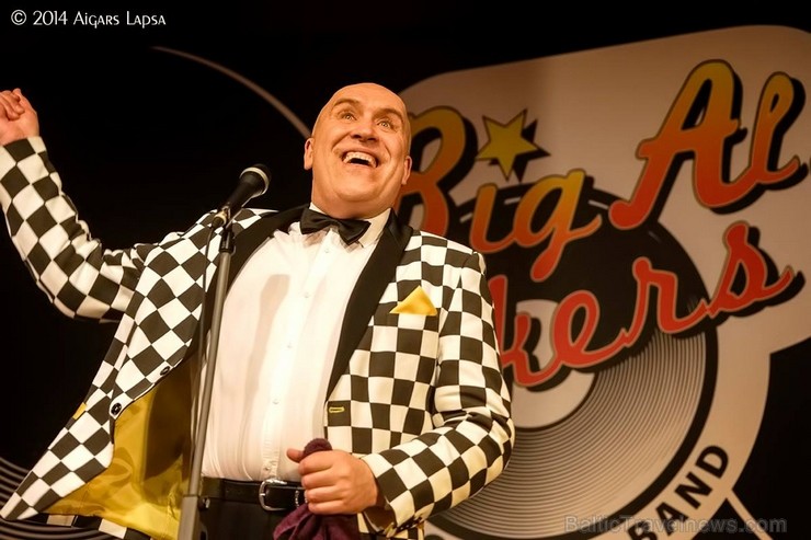 Pagājis gads kopš dzīvsepriecīgās rokenrola grupas Big Al & The Jokers dibināšanas, kuru grupa atzīmēja ar koncertu tūri pa Latvijas pilsētām. Pagājis gads kopš dzīvsepriecīgās rokenrola grupas Big Al & The Jokers dibināšanas, kuru grupa atzīmēja ar koncertu tūri pa Latvijas pilsētām. 118430