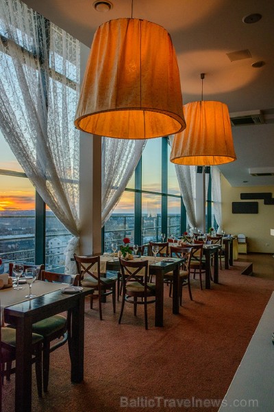 Daugavpils viesnīca Park Hotel Latgola ir piemērota ne tikai biznesa klientiem, bet arī romantiskai atpūtai. Vairāk informācijas - www.hotellatgola.lv Daugavpils viesnīca Park Hotel Latgola ir piemērota ne tikai biznesa klientiem, bet arī romantiskai atpūtai. Vairāk informācijas - www.hotellatgola.lv 118607