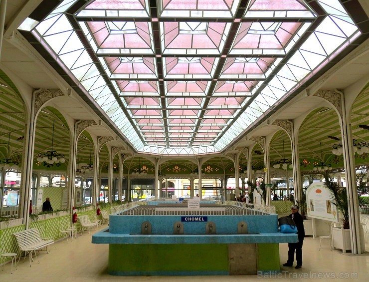 Slavenā Francijas kūrortpilsēta Vichy piedāvā ceļotājiem atveseļošanās ūdens kūres www.vichy-tourisme.com Slavenā Francijas kūrortpilsēta Vichy piedāvā ceļotājiem atveseļošanās ūdens kūres www.vichy-tourisme.com 120063
