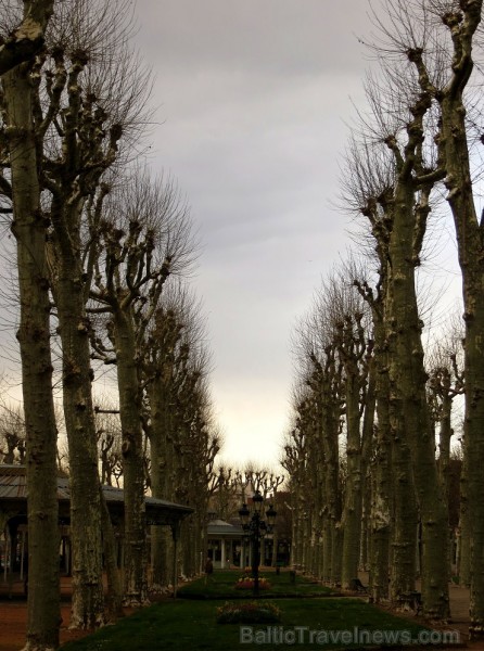Slavenā Francijas kūrortpilsēta Vichy piedāvā ceļotājiem atveseļošanās ūdens kūres www.vichy-tourisme.com Slavenā Francijas kūrortpilsēta Vichy piedāvā ceļotājiem atveseļošanās ūdens kūres www.vichy-tourisme.com 120070