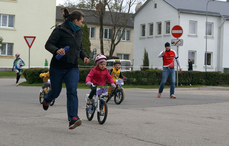 11. maijā Smiltenē norisinājās SEB MTB maratona 2. posms, kurā tika pārstāvēti arī paši mazākie dalībnieki 11. maijā Smiltenē norisinājās SEB MTB maratona 2. posms, kurā tika pārstāvēti arī paši mazākie dalībnieki 121049