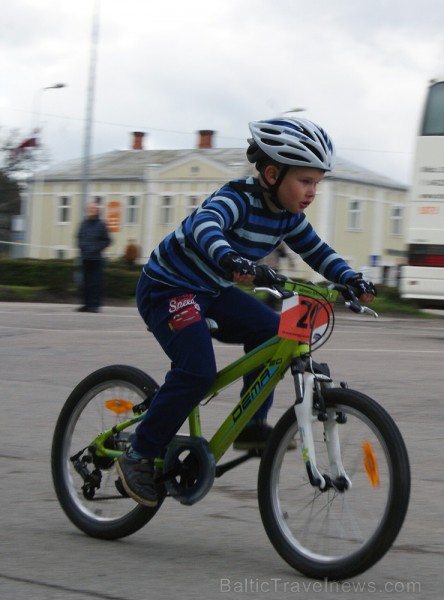11. maijā Smiltenē norisinājās SEB MTB maratona 2. posms, kurā tika pārstāvēti arī paši mazākie dalībnieki 11. maijā Smiltenē norisinājās SEB MTB maratona 2. posms, kurā tika pārstāvēti arī paši mazākie dalībnieki 121063
