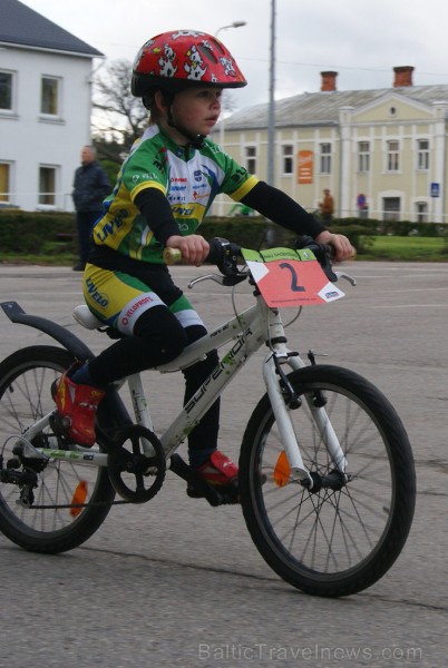 11. maijā Smiltenē norisinājās SEB MTB maratona 2. posms, kurā tika pārstāvēti arī paši mazākie dalībnieki 11. maijā Smiltenē norisinājās SEB MTB maratona 2. posms, kurā tika pārstāvēti arī paši mazākie dalībnieki 121071