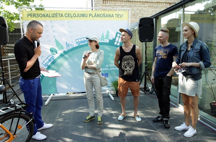Šovasar Rīgā tiks uzsākts Baltijā vēl nebijis projekts – Personalizētā ceļojuma plānošana, uzrunājot Teikas un Juglas iedzīvotājus mainīt savus ikdien Šovasar Rīgā tiks uzsākts Baltijā vēl nebijis projekts – Personalizētā ceļojuma plānošana, uzrunājot Teikas un Juglas iedzīvotājus mainīt savus ikdien 122818