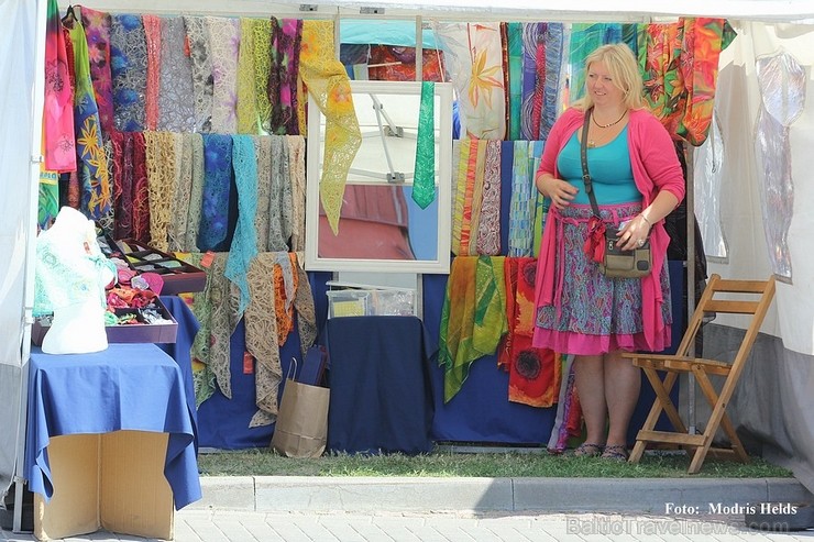 Aizvadītajā nedēļas nogalē Liepājas ostas promenādē norisinājās «Līvas ciema svētki», kuru ietvaros notika tautas mūzikas festivāls «Līvas upe», kas p Aizvadītajā nedēļas nogalē Liepājas ostas promenādē norisinājās «Līvas ciema svētki», kuru ietvaros notika tautas mūzikas festivāls «Līvas upe», kas p 123059