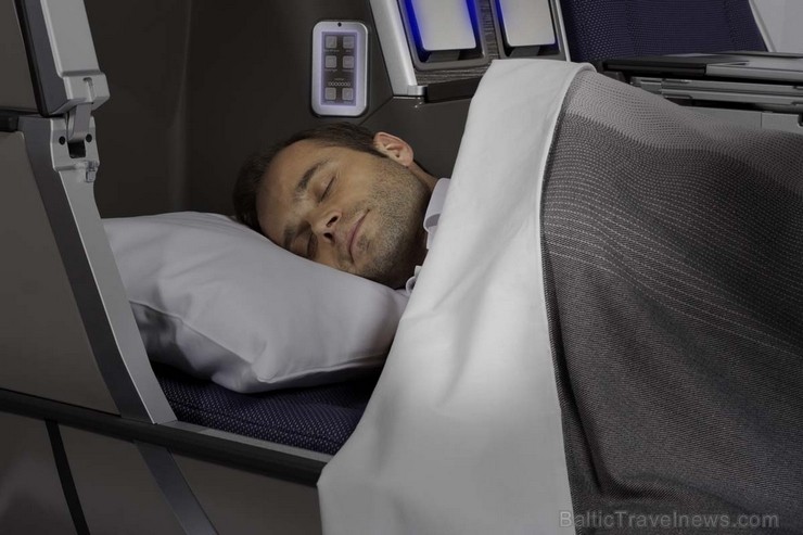 Brussels Airlines pārstāvis Latvijā Baltic GSA iepazīstina ar ērtībām, kas pasažieriem nodrošinātas starptautisko lidojumu laikā. Aviobiļetes iegādāji Brussels Airlines pārstāvis Latvijā Baltic GSA iepazīstina ar ērtībām, kas pasažieriem nodrošinātas starptautisko lidojumu laikā. Aviobiļetes iegādāji 123284
